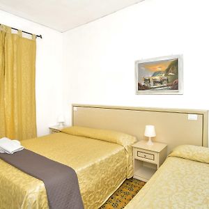 Economy Triple Room